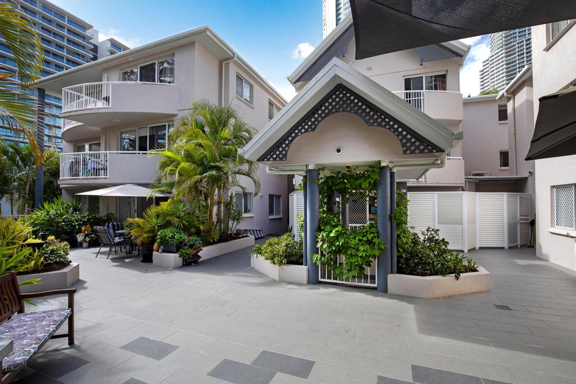Costa D'Ora Holiday Apartments Gold Coast Exterior photo