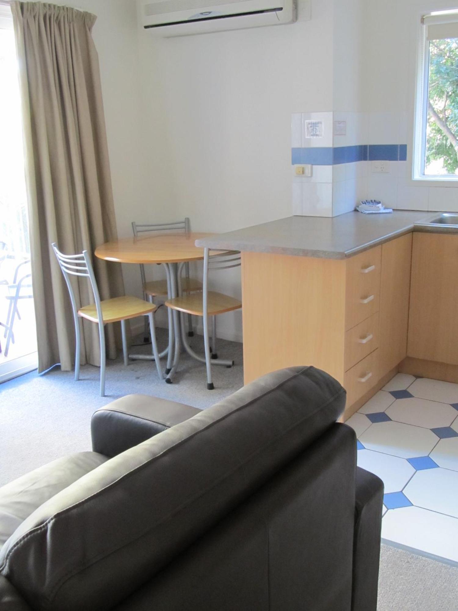 Costa D'Ora Holiday Apartments Gold Coast Exterior photo